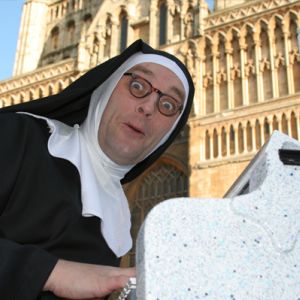 Musical Ruth - Street Entertainment