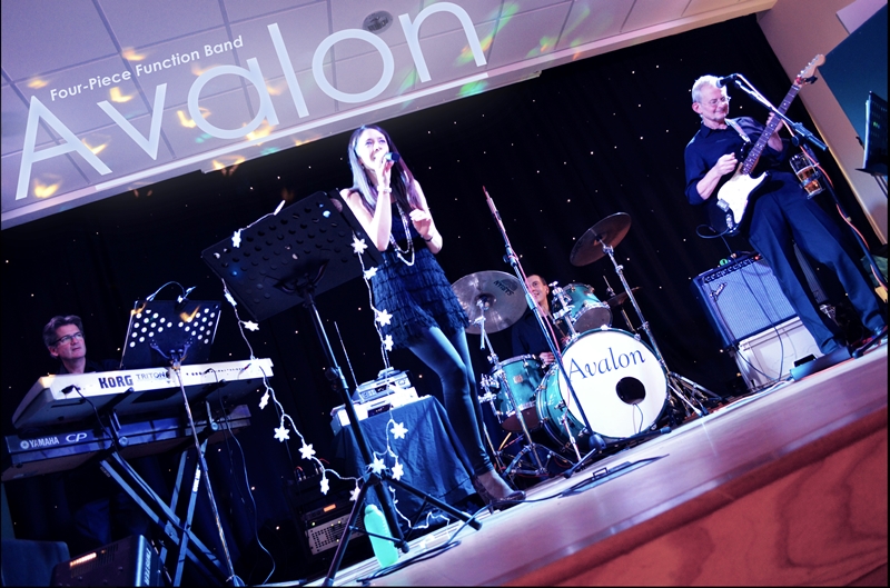 Avalon - Live Band - Wedding Band - Cambridge Function Band - Edge